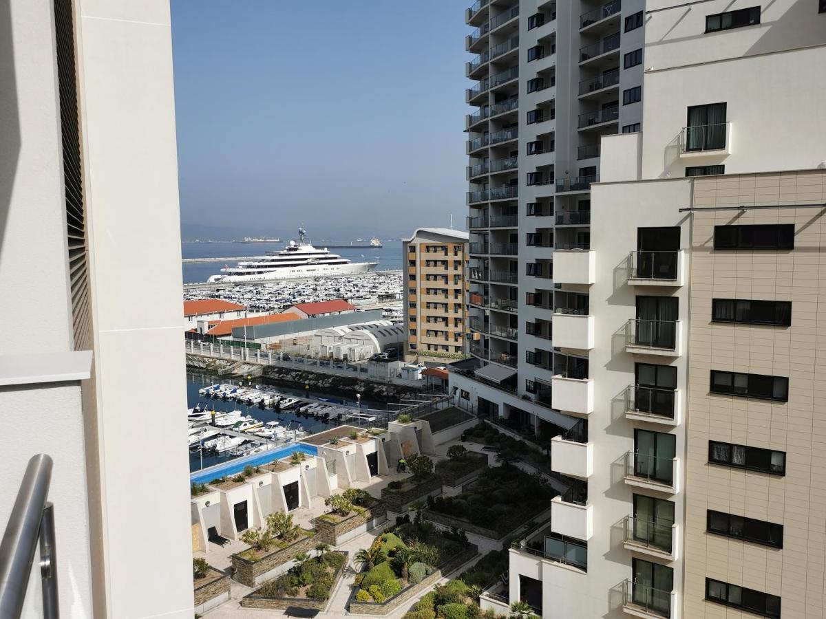 Kings Wharf Quay29 - Large Studio Apartment With 3 Pools - Gym - Rock Views - Holiday And Short Let Apartments In Γιβραλτάρ Εξωτερικό φωτογραφία