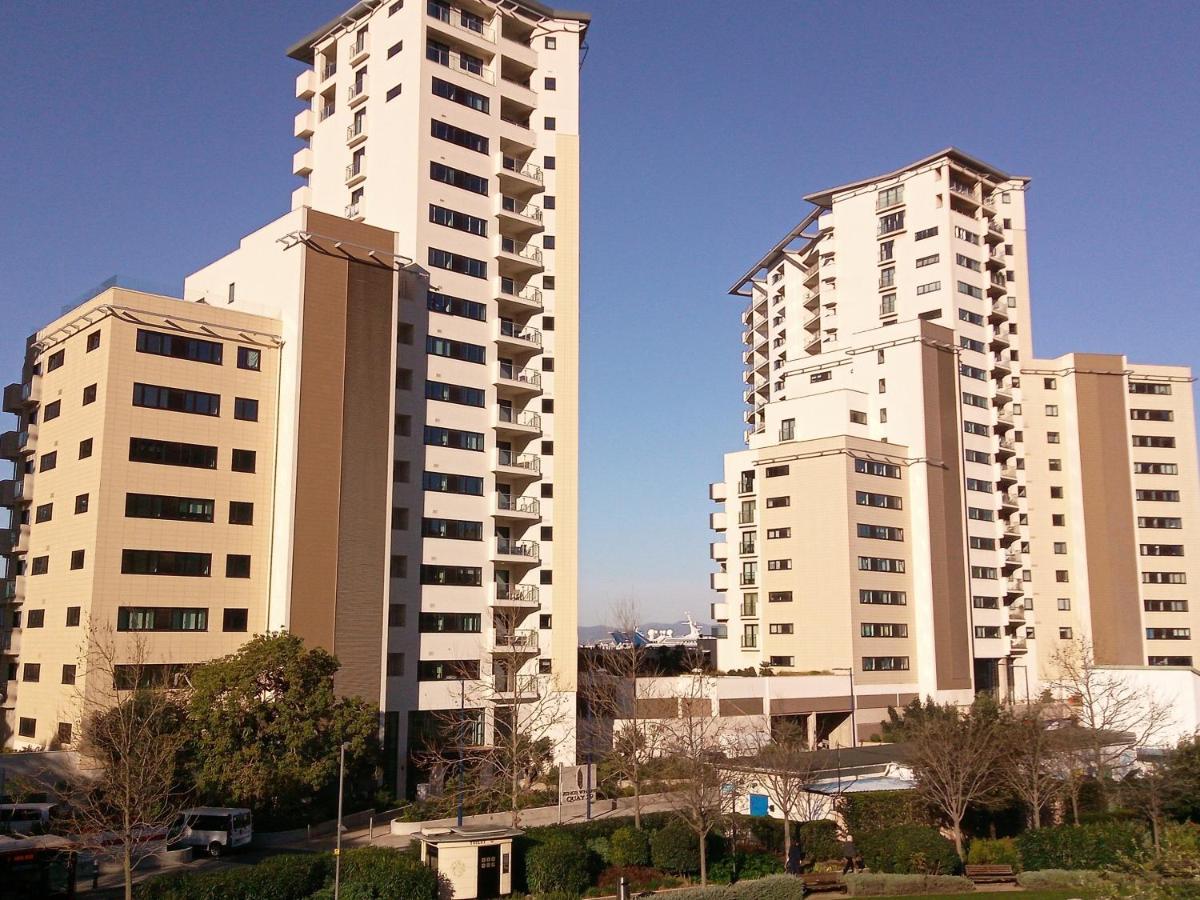 Kings Wharf Quay29 - Large Studio Apartment With 3 Pools - Gym - Rock Views - Holiday And Short Let Apartments In Γιβραλτάρ Εξωτερικό φωτογραφία